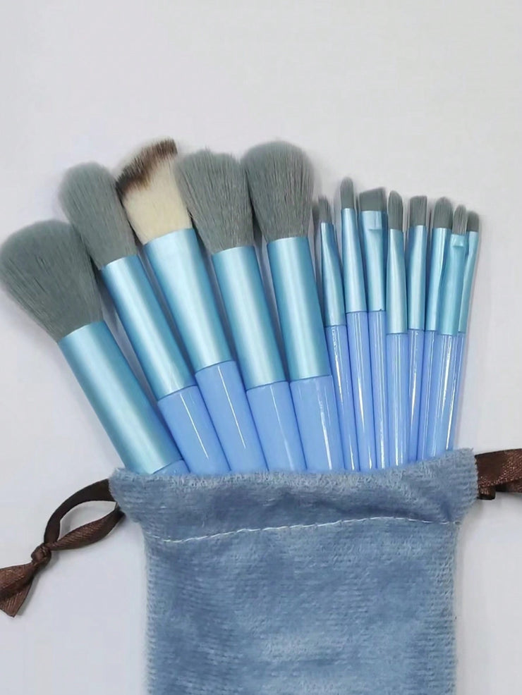 Makeup Brush Set with Bag & Sponge